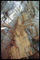 Gabi climbing "Wake and Bake" (7a+) at Tonsai